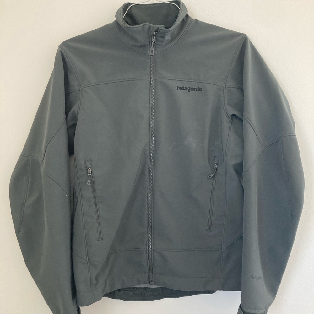 Patagonia Gray Men’s polartec Windbloc soft shell Jacket
